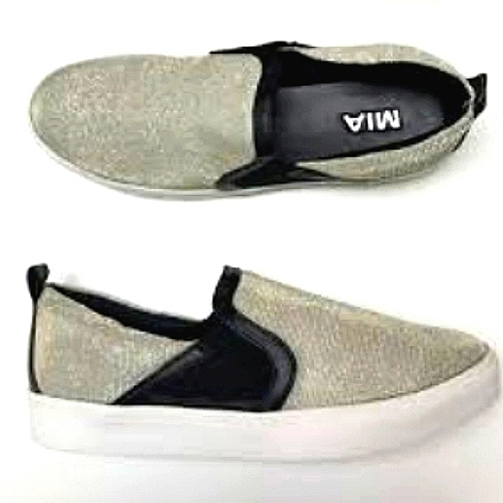 MIA Ocarina Glitter Elastic Gored Slip-On Sneakers NWT - Picture 3 of 7